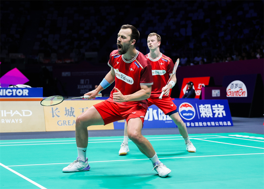 使得他们在 使得他们在