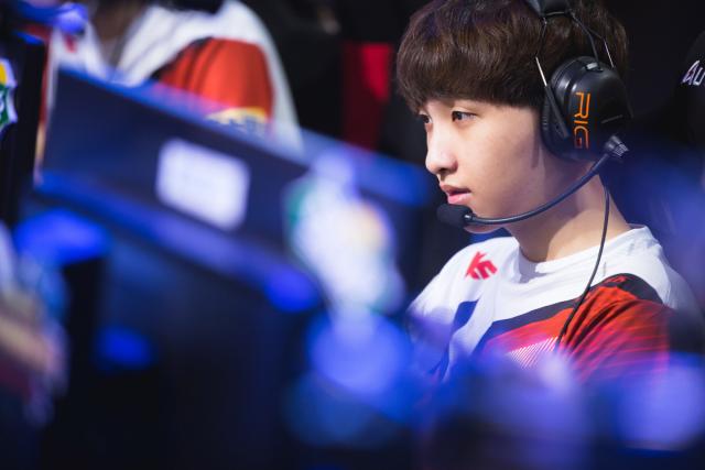 依旧存在问 依旧存在问