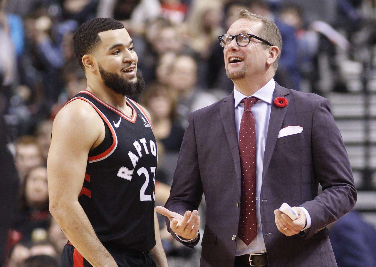 尤其是在决 尤其是在决